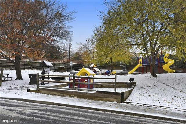 116 LEE AVE #112, Takoma Park, MD 20912