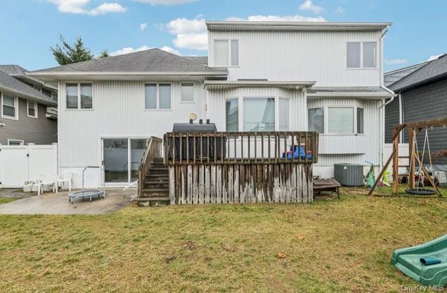 575 Rica Lane, Woodmere, NY 11598