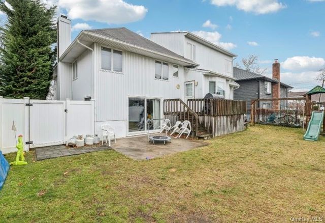 575 Rica Lane, Woodmere, NY 11598