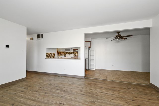 7941 163rd Place 26, Tinley Park, IL 60477