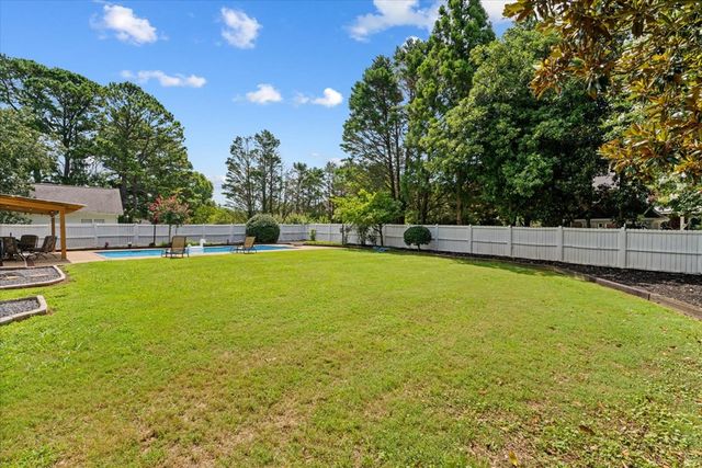 2001 Kingsridge Drive, Dalton, GA 30720