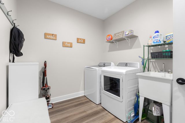 629 S Sobota Way, Trafalgar, IN 46181