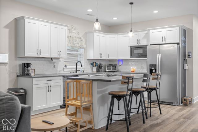 629 S Sobota Way, Trafalgar, IN 46181