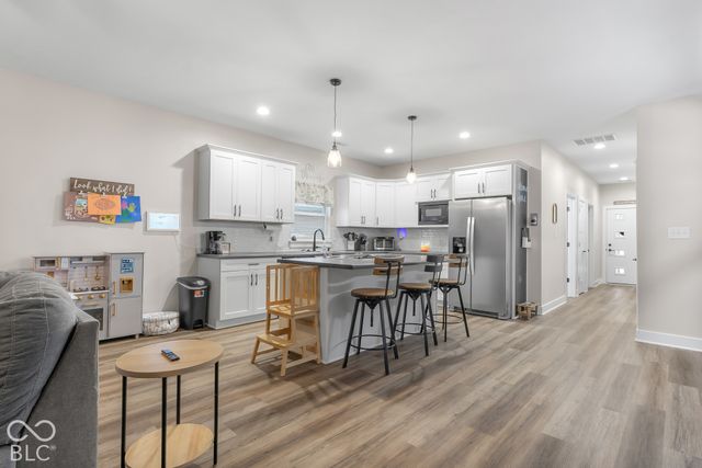 629 S Sobota Way, Trafalgar, IN 46181