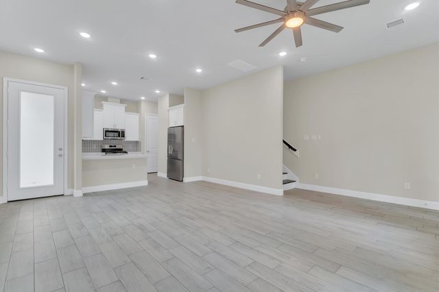8318 Sunnyhill Street, Houston, TX 77088