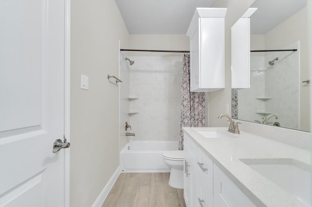 8318 Sunnyhill Street, Houston, TX 77088