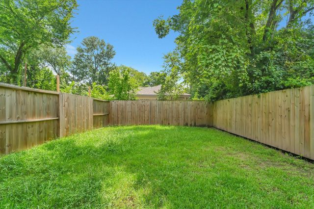 8318 Sunnyhill Street, Houston, TX 77088