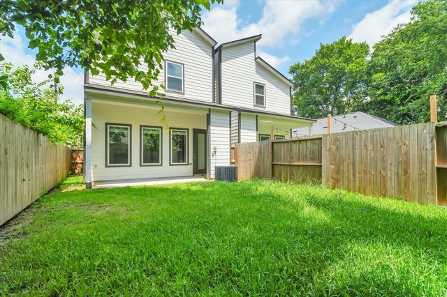 8318 Sunnyhill Street, Houston, TX 77088