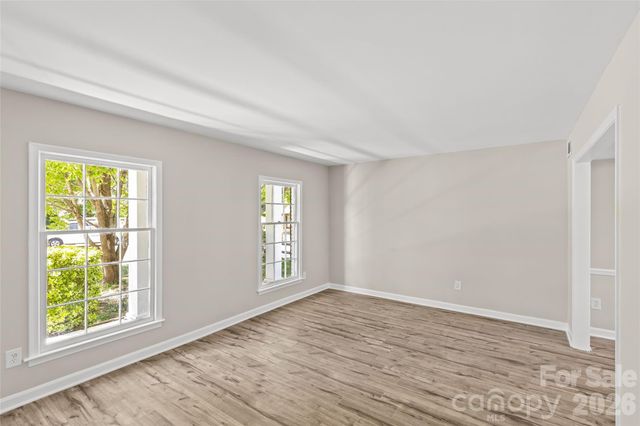 1401 Cedarwood Lane, Charlotte, NC 28212