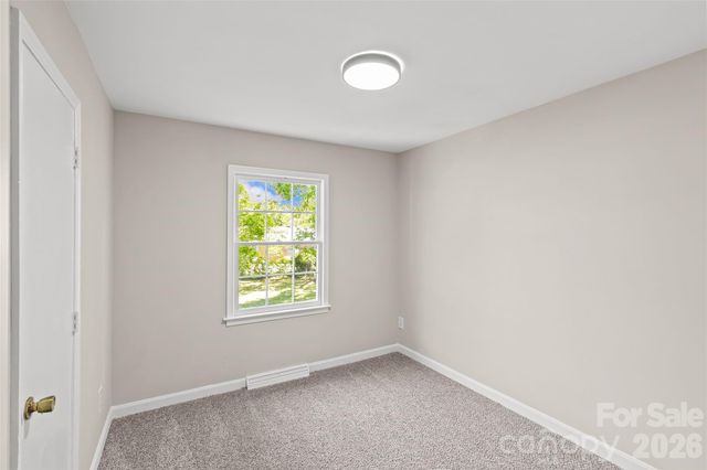 1401 Cedarwood Lane, Charlotte, NC 28212