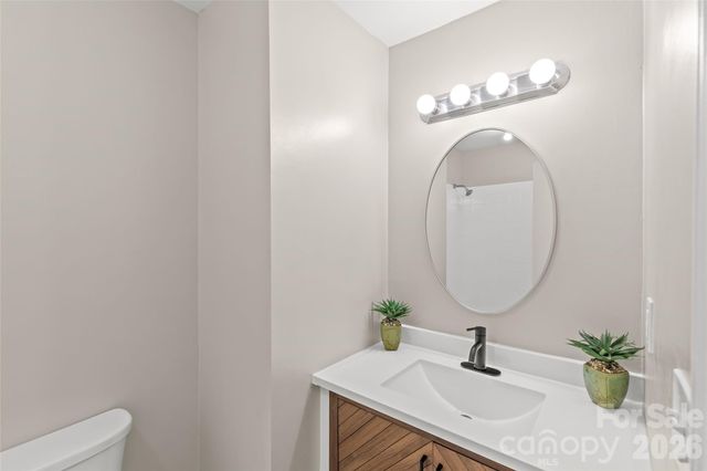 1401 Cedarwood Lane, Charlotte, NC 28212