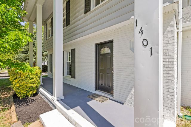 1401 Cedarwood Lane, Charlotte, NC 28212