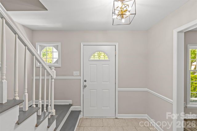 1401 Cedarwood Lane, Charlotte, NC 28212