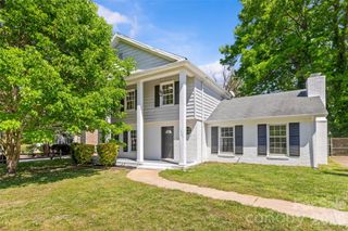 1401 Cedarwood Lane, Charlotte, NC 28212