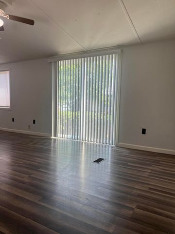 1515 NW Fir Avenue 51, Redmond, OR 97756