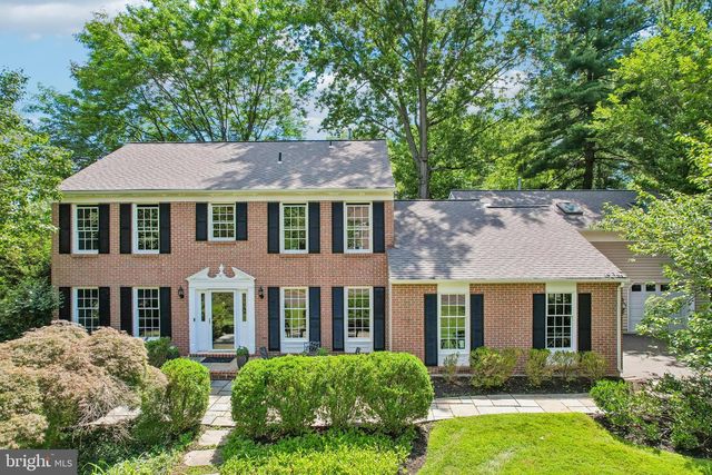 25 ANDREW DR, Lawrence, NJ 08648