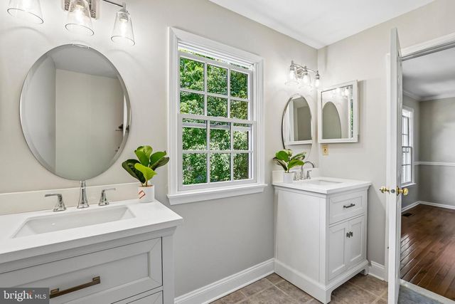 25 ANDREW DR, Lawrence, NJ 08648