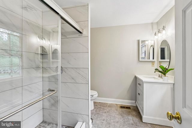 25 ANDREW DR, Lawrence, NJ 08648
