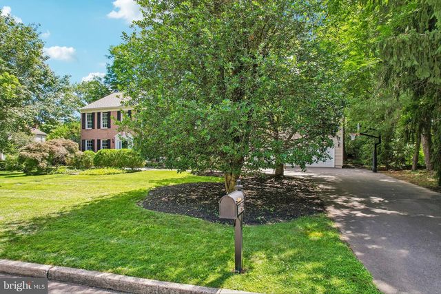 25 ANDREW DR, Lawrence, NJ 08648