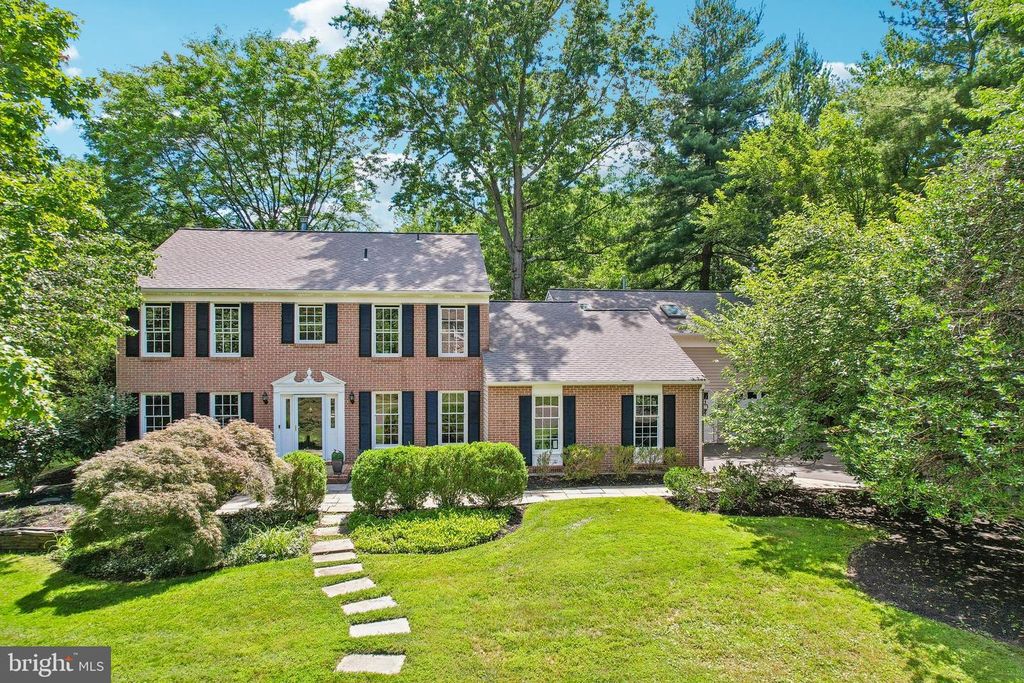25 ANDREW DR, Lawrence, NJ 08648