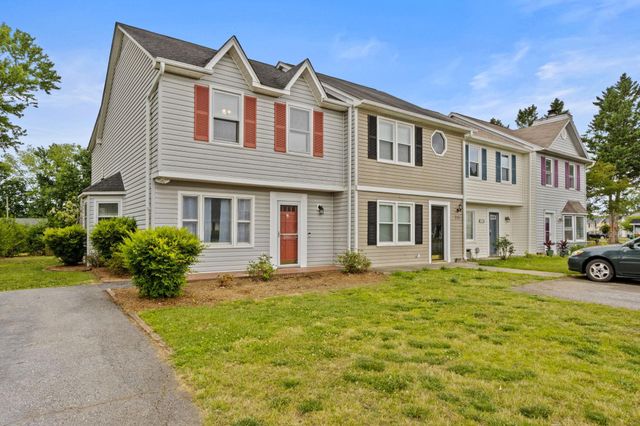 211 Old Towne Road, Spartanburg, SC 29301
