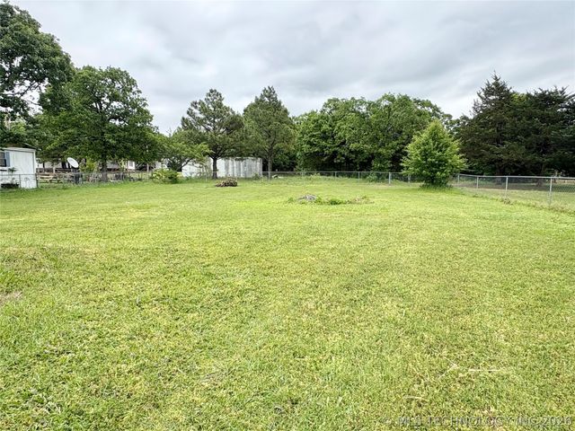 97 Hickory Lane, Stigler, OK 74462