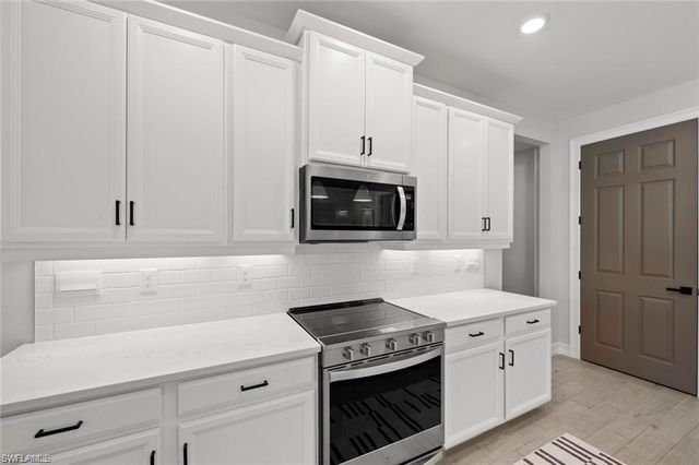 10581 Woodchuck LN, Bonita Springs, FL 34135