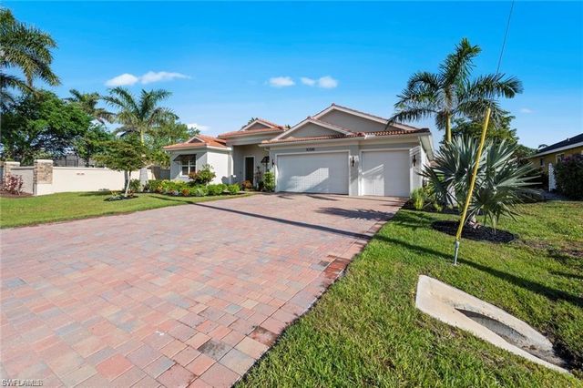 10581 Woodchuck LN, Bonita Springs, FL 34135