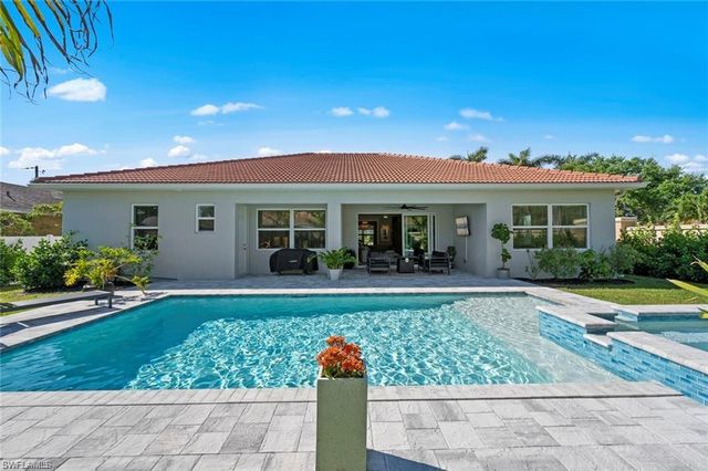 10581 Woodchuck LN, Bonita Springs, FL 34135
