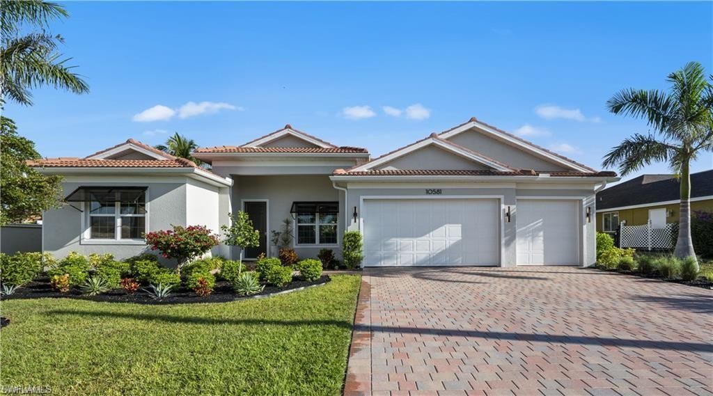 10581 Woodchuck LN, Bonita Springs, FL 34135