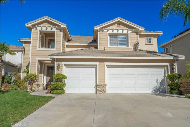 23321 Cuestport Drive, Valencia, CA 91354