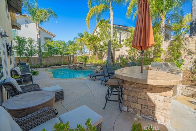 23321 Cuestport Drive, Valencia, CA 91354