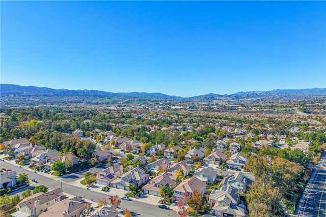 23321 Cuestport Drive, Valencia, CA 91354