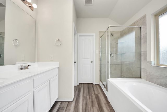 6050 Oakland Bluff Lane, Porter, TX 77365