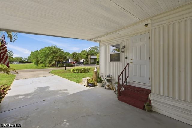 857 Manatee RD, Naples, FL 34114