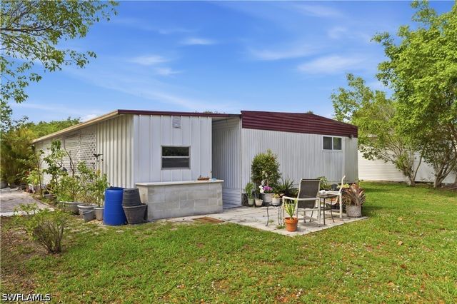 857 Manatee RD, Naples, FL 34114