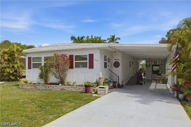 857 Manatee RD, Naples, FL 34114
