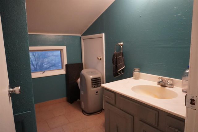 59757 White Temple Road, Vandalia, MI 49095