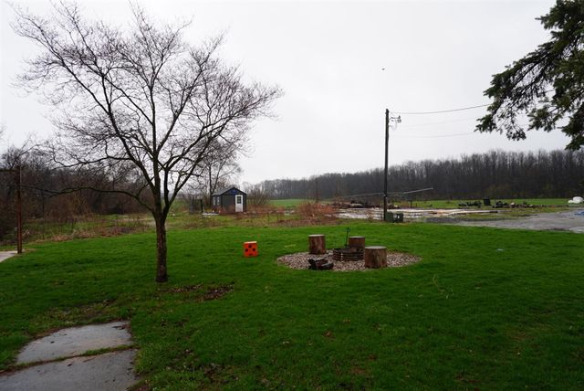 59757 White Temple Road, Vandalia, MI 49095