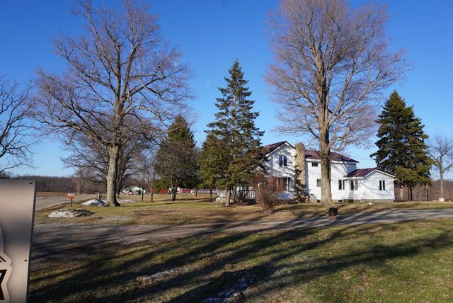 59757 White Temple Road, Vandalia, MI 49095
