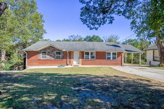 896 King Rd, Jonesboro, GA 30236