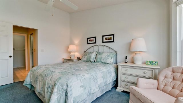 1011 IBIS COURT, Bradenton, FL 34209