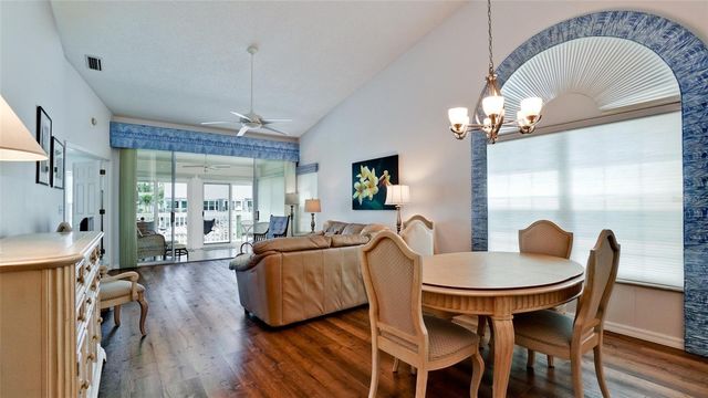 1011 IBIS COURT, Bradenton, FL 34209