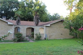1913 Enchanted Lane, Lancaster, TX 75146