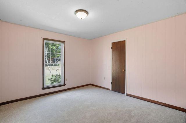 311 Glenhaven Cir, Hattiesburg, MS 39401