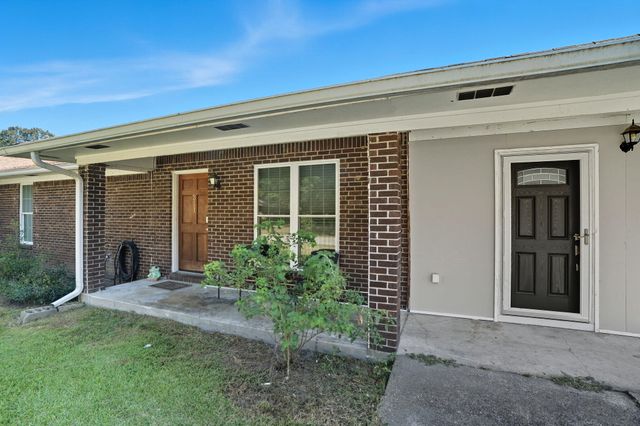 311 Glenhaven Cir, Hattiesburg, MS 39401