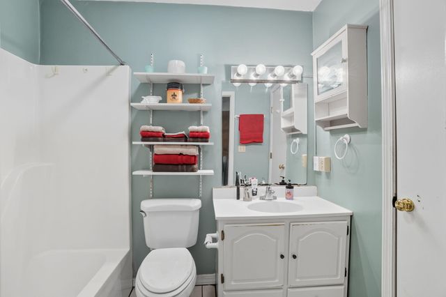 311 Glenhaven Cir, Hattiesburg, MS 39401