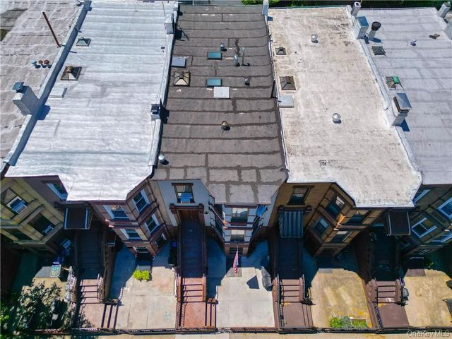 448 55th Street, Brooklyn, NY 11220