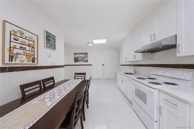 448 55th Street, Brooklyn, NY 11220