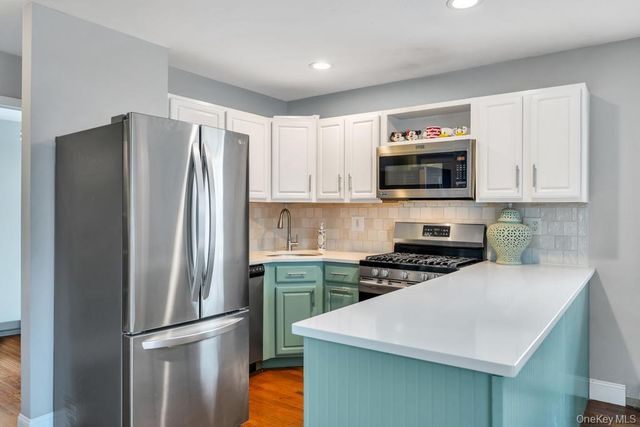 43 Comus Road, Rocky Point, NY 11778